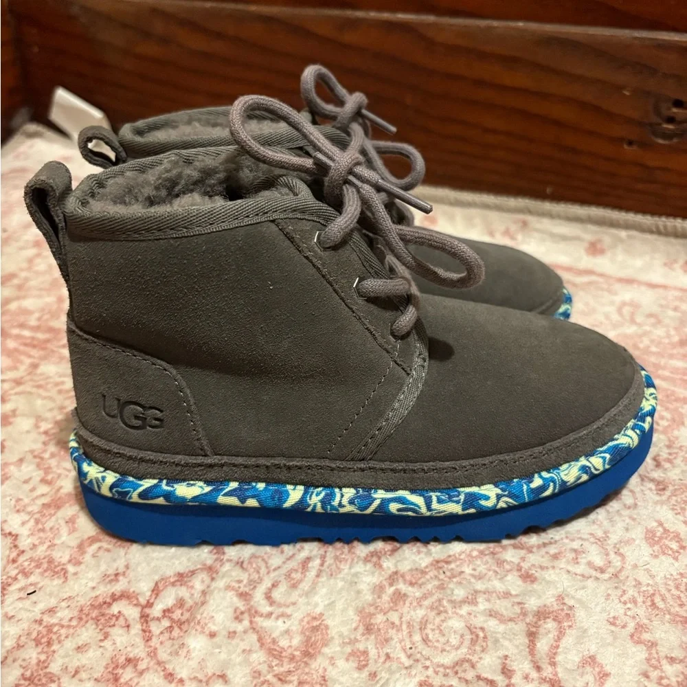 Kid’s UGG Lace-Up Ankle Boots | Cozy & Comfy | size 13
